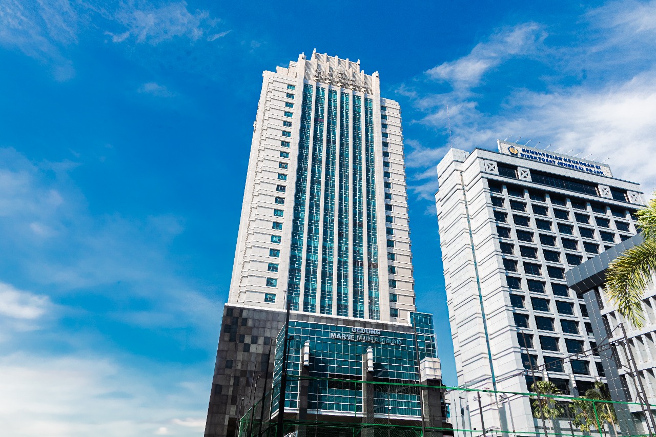 Gedung kantor pelayanan pajak sebagai ilustrasi penataan ulang tempat terdaftar Wajib Pajak oleh DJP